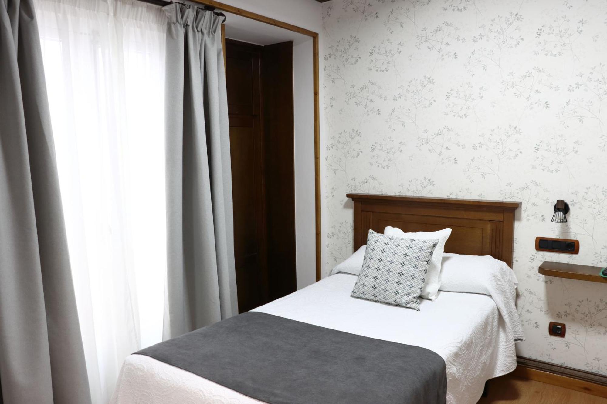 Hotel Pazos Alba Сантьяго-де-Компостела Экстерьер фото